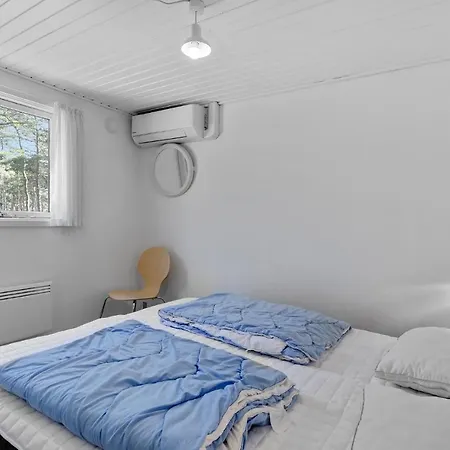 Ferienhaus Tolles Haus In Nexø Mit Innenpool *