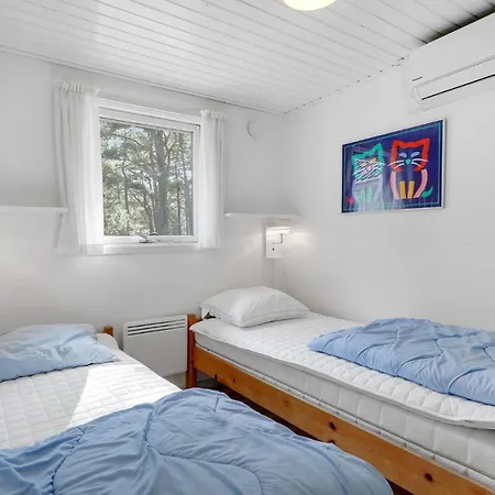 4 Bedroom In Nexo Holiday home